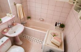 Apartament 3 camere, parter pretabil activitati comerciale, 57 mp, zona Bals