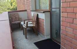 Apartament 2 camere, 58 mp, etaj 3, centrala si AC, zona 1 Mai 