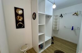 Apartament 2 camere, 58 mp, etaj 3, centrala si AC, zona 1 Mai 