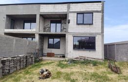 Casă tip duplex de vânzare, 144 mp, zona Jumbo Craiova