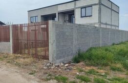 Casă tip duplex de vânzare, 144 mp, zona Jumbo Craiova