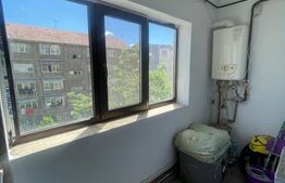 Garsoniera decomandata, 34 mp, etaj 3, zona Craiovita Noua