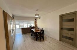 Apartament cu 3 camere, 115 mp, centrala si AC, zona Ultracentral