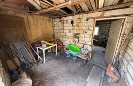Casa partial renovata, 60 mp, 6000 mp teren, zona Georocu Mare