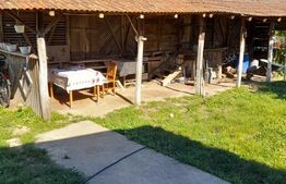 Casă renovată complet, 1800 mp teren, zonă liniștită în Cornița