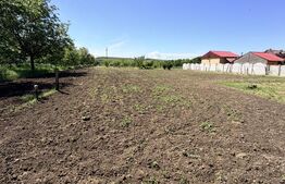 Casa de renovat 127 mp +3000 mp Teren Intrav/Simnic, la 12km de Craiova