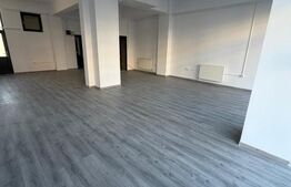 Spatiu comercial, 100 mp, zona centrala din Filiasi cu deschidere in Racoteanu
