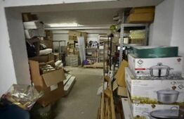 Spatiu comercial de 1300 mp pe 4 nivele, in centrul orasului Filiasi