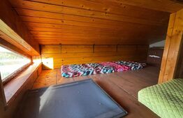 Căsuță de vacanță utilată, teren 720 mp, piscină, zona Hanul Doctorului