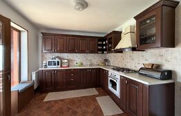 Casa P+M, 200 mpu,  950 mp teren, Carcea