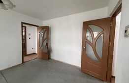 Apartament 2 camere, semidecomandat, et 1, Craiovita