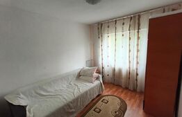 Apartament 3 camere decomandat, etaj 3\4, 64 mp, zona Craiovita-Noua 
