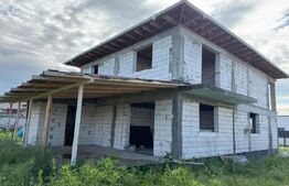 Casa la rosu, 190 mp, zona Magnolia
