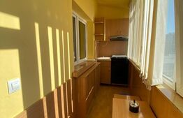 Apartament 3 camere, decomandat, 78 mp, zona Centru 