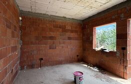 Casa P+1, 3 dormitoare, 105 mp, 200 mp teren, toate utilitatile, Damila