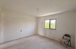 Triplex nou, 107.40 mp, teren 306 mp, zona Calea Severinului - Ambasador