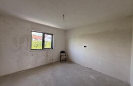 Triplex nou, 107.40 mp, teren 306 mp, zona Calea Severinului - Ambasador