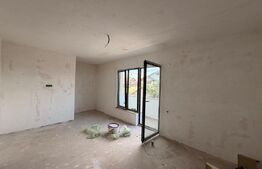 Triplex nou, 107.40 mp, teren 306 mp, zona Calea Severinului - Ambasador
