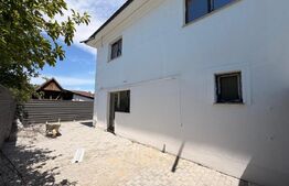 Triplex nou, 107.40 mp, teren 306 mp, zona Calea Severinului - Ambasador