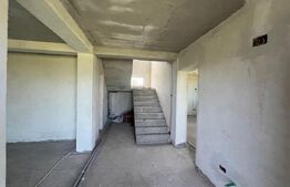 Casa P+1+Pod, 254 mp, 500 mp teren, zona lac Ghercesti - Aeroport Craiova
