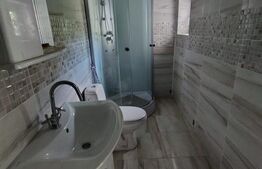 Vanzare casa LEU cu 2000mp teren