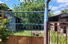 Vanzare casa LEU cu 2000mp teren