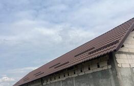 Teren cu casa de vanzare Tuglui, 2200 mp, aproape de padure