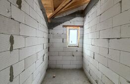 Casa duplex la rosu C1+C2, 302 mp utili, 500 mp teren 