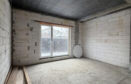 Casa duplex la rosu C1, 154 mp utili, 250 mp teren 