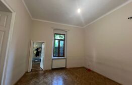 Spatiu de inchiriat 5 camere, 220 mp, zona Centrala