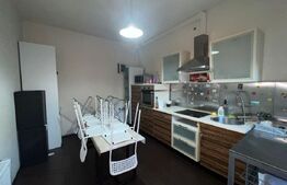 Spatiu de inchiriat 5 camere, 220 mp, zona Centrala