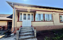 Casă 90 mp, teren de 2.174 mp, zona Coșoveni 