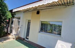 Casă 80 mp, teren 905 mp, dublă deschidere, zona Pielesti