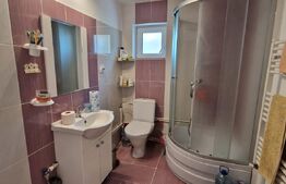 Casă 80 mp, teren 905 mp, dublă deschidere, zona Pielesti
