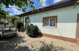 Casa parter, cu 4 camere, 140 mp, teren 1000 mp, zona Simnicul de Jos