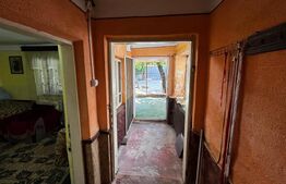 Casa 75 mp, teren intravilan 183 mp, toate utilitățile, zona Ambasador