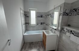 Apartament 3 camere, 69 mp, ansamblu rezidential, zona Cornitoiu