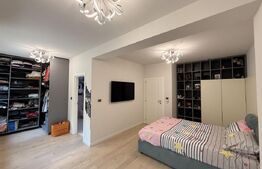Apartament 4 camere, 112.05 mp, 2 niveluri, curte, loc de parcare, Ultracentral
