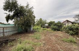 Teren IV 1.308 mp, cu casă veche și grajd, dublă deschidere, zona Preajba