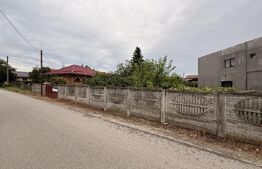 Teren IV 1.308 mp, cu casă veche și grajd, dublă deschidere, zona Preajba