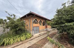Teren IV 1.308 mp, cu casă veche și grajd, dublă deschidere, zona Preajba