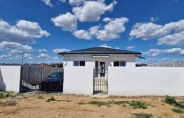 Casa 76 mp, teren 276 mp, zona Selgros
