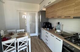 Apartament decomandat, 54 mp, etaj 3, zona Damila Capsunarie