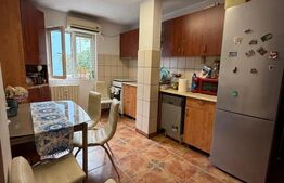 Apartament de vanzare, semidecomandat, 3 camere, et 1, Brazda