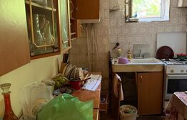 Apartament 2 camere, curte, garaj, zona centrală