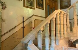 Oportunitate de Investitie! Vila Solida, Zona Centrala, Teren Generos de 626 mp