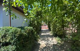 Casă pe teren de 427 mp, deschidere 15 ml, Catargiu, zona Bisericii