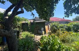 Casă pe teren de 427 mp, deschidere 15 ml, Catargiu, zona Bisericii