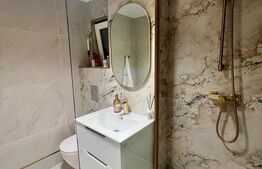 Apartament cu 3 camere, 55 mp, centrala si AC, zona Ultracentral