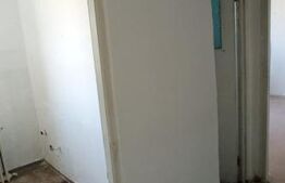 Apartament 4 camere, decomandat, Bals